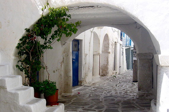 Alleys in Parikia